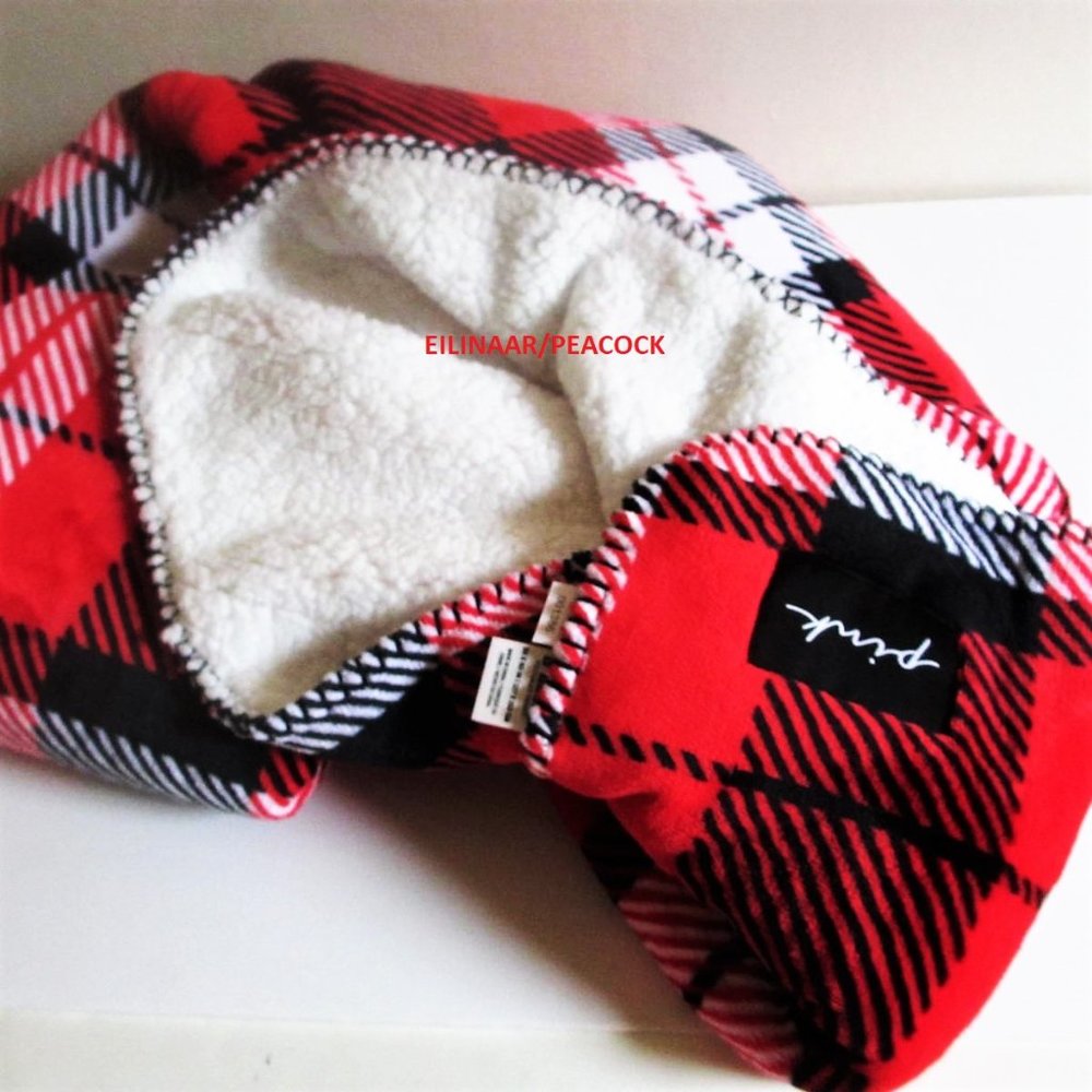 PINK Victoria's Secret Christmas Sherpa Blanket Red Black Plaid Soft Cozy Nwt